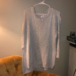 Light gray/blue sweater